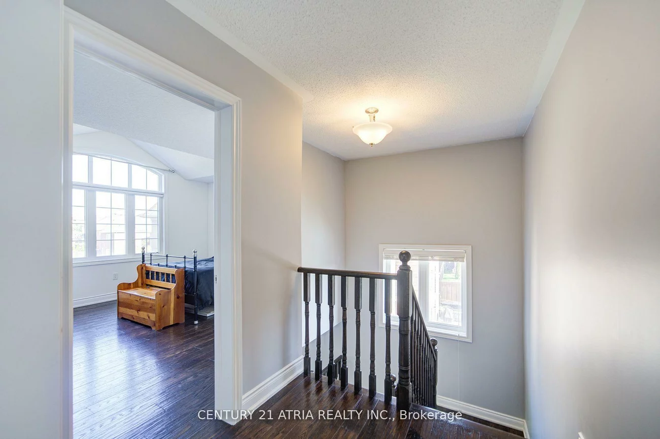 10, Gladys Rolling, Mt Albert, East Gwillimbury