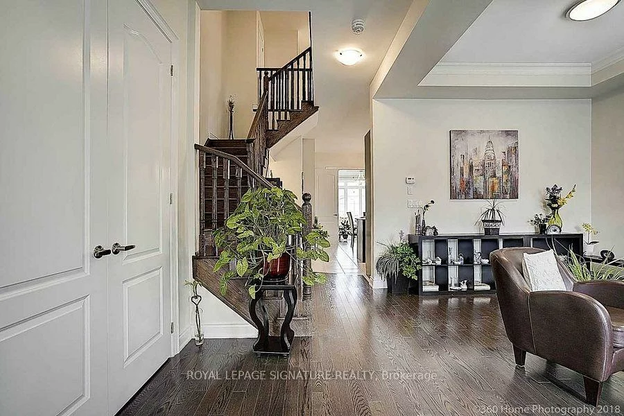 35, Clara May, Sharon, East Gwillimbury