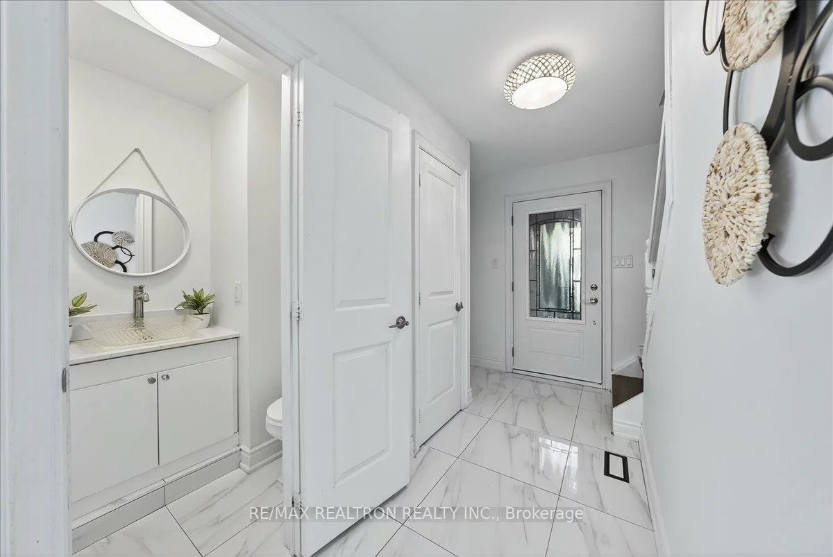 7, Grist Mill, Holland Landing, East Gwillimbury