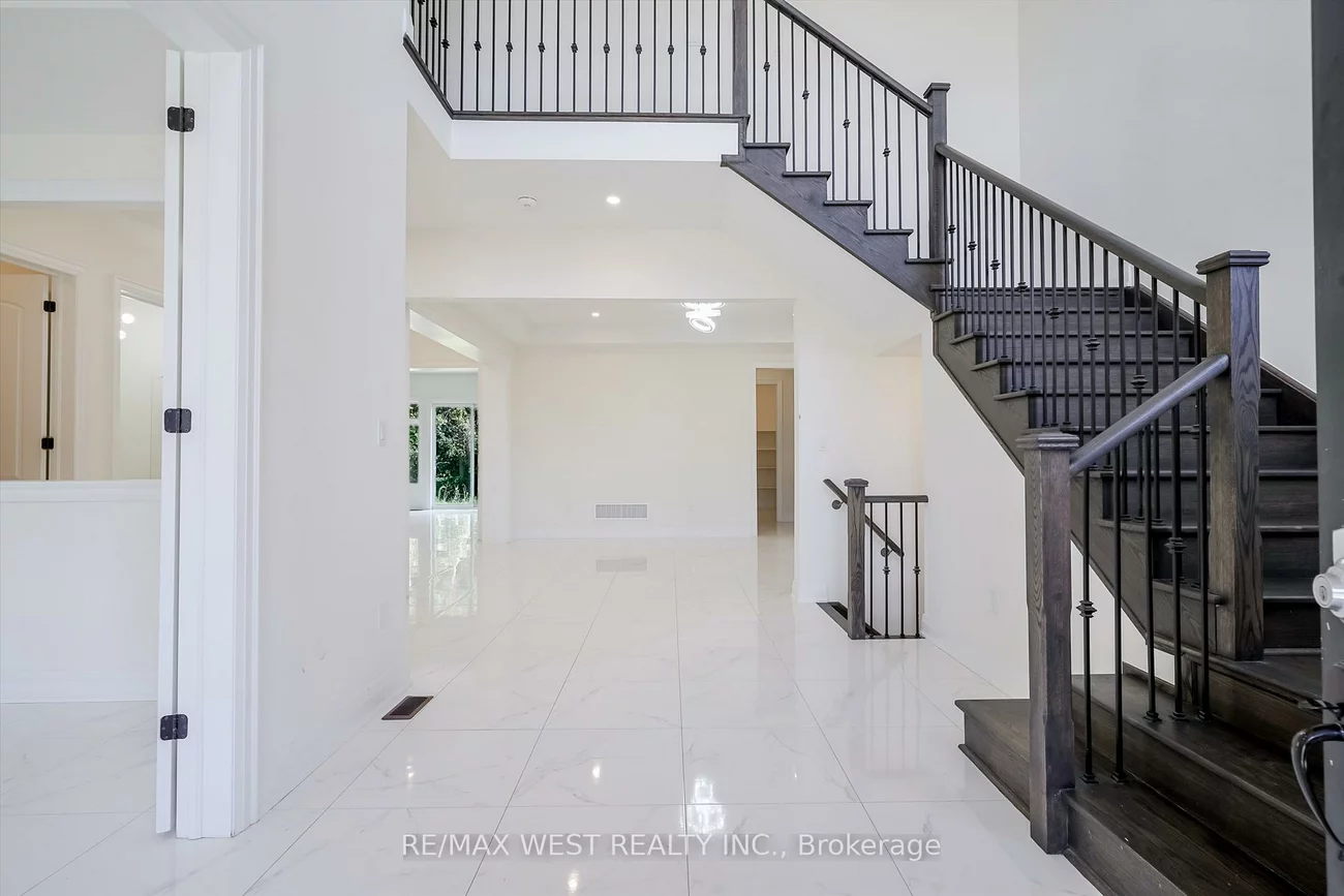 106, Silk Twist, Holland Landing, East Gwillimbury