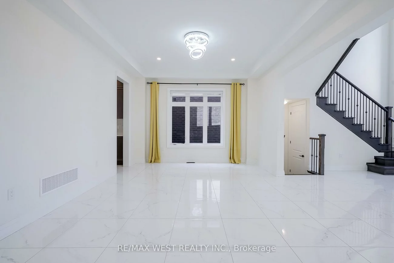 106, Silk Twist, Holland Landing, East Gwillimbury