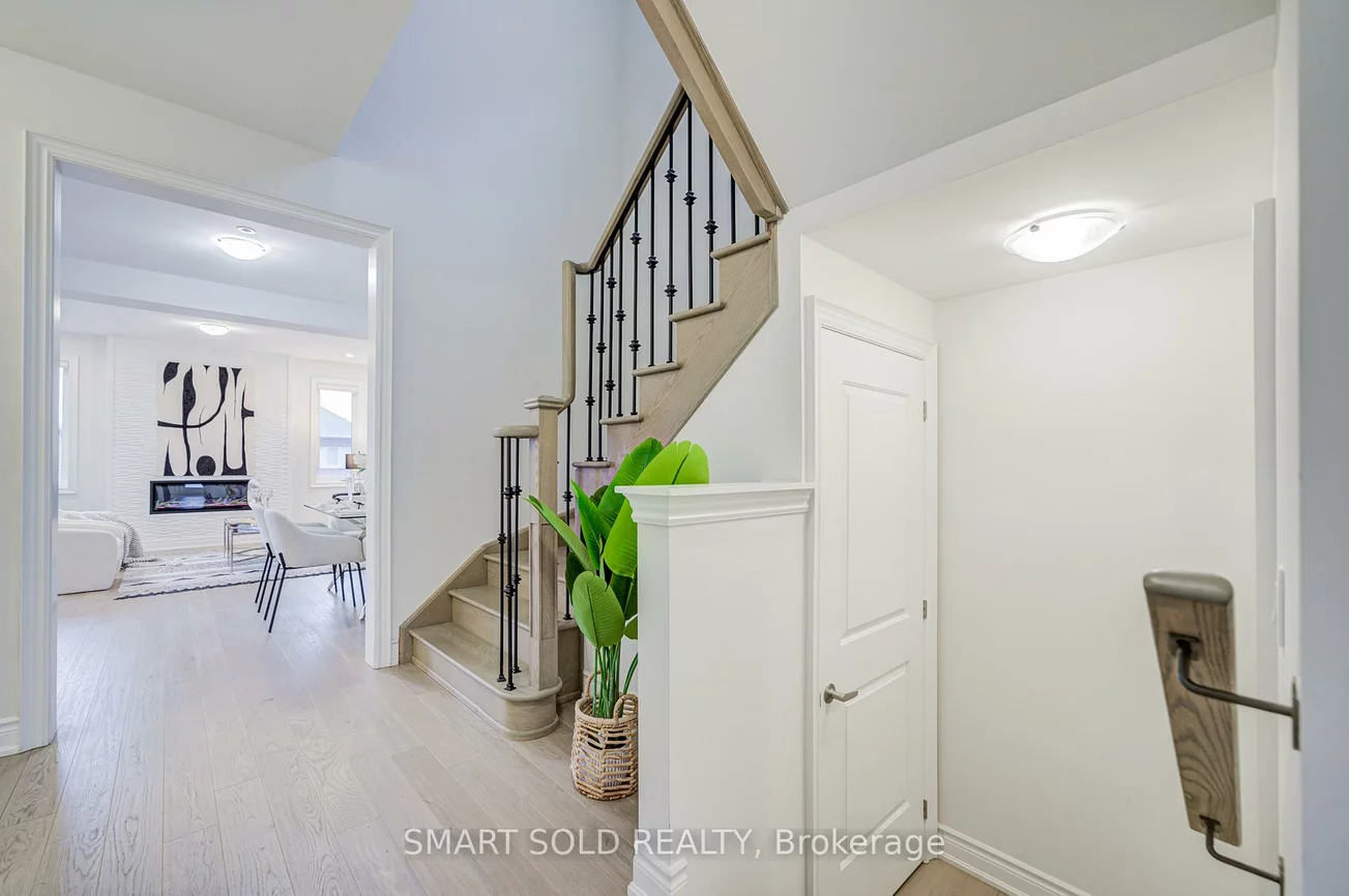 112, Carriage Shop, Queensville, East Gwillimbury