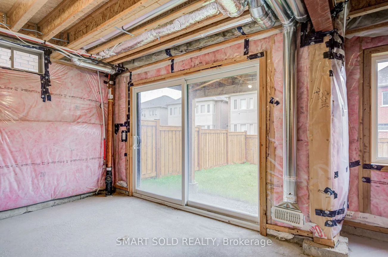 112, Carriage Shop, Queensville, East Gwillimbury