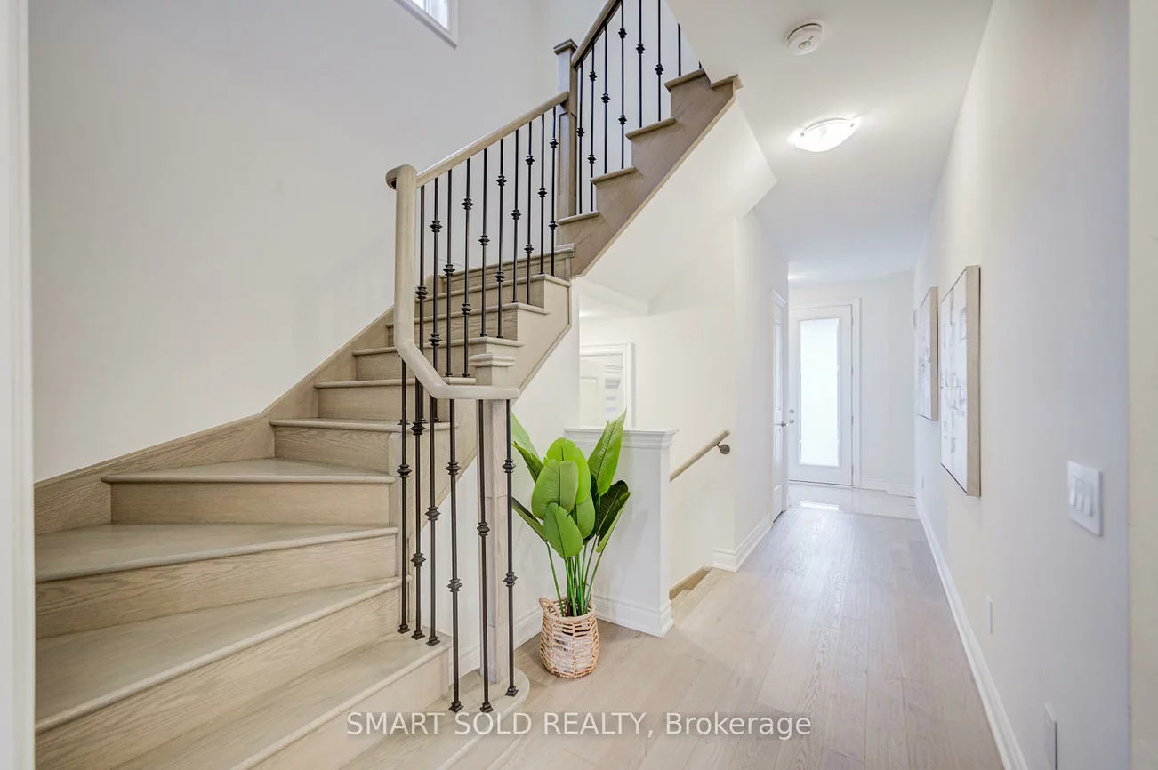 112, Carriage Shop, Queensville, East Gwillimbury