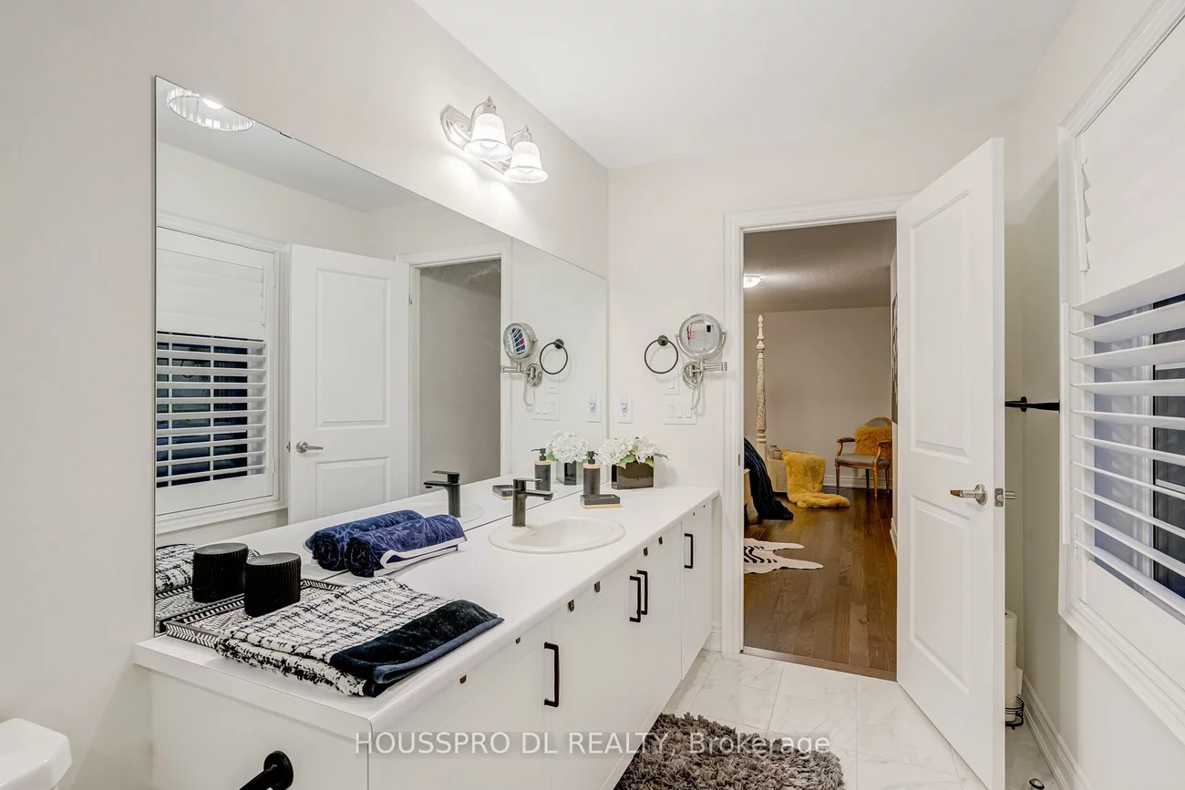 136, Carriage Shop, Queensville, East Gwillimbury