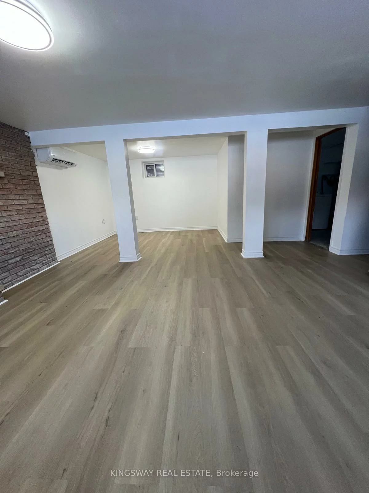 100, River, Holland Landing, East Gwillimbury