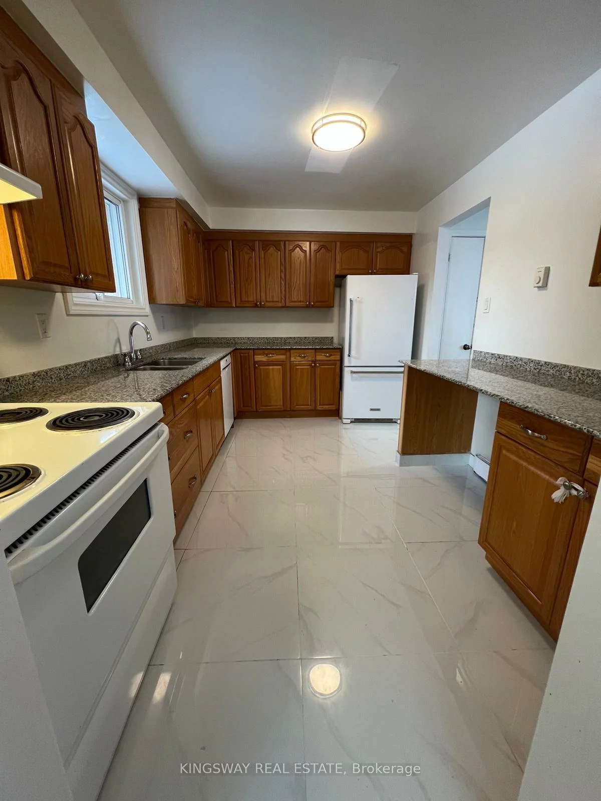 100, River, Holland Landing, East Gwillimbury