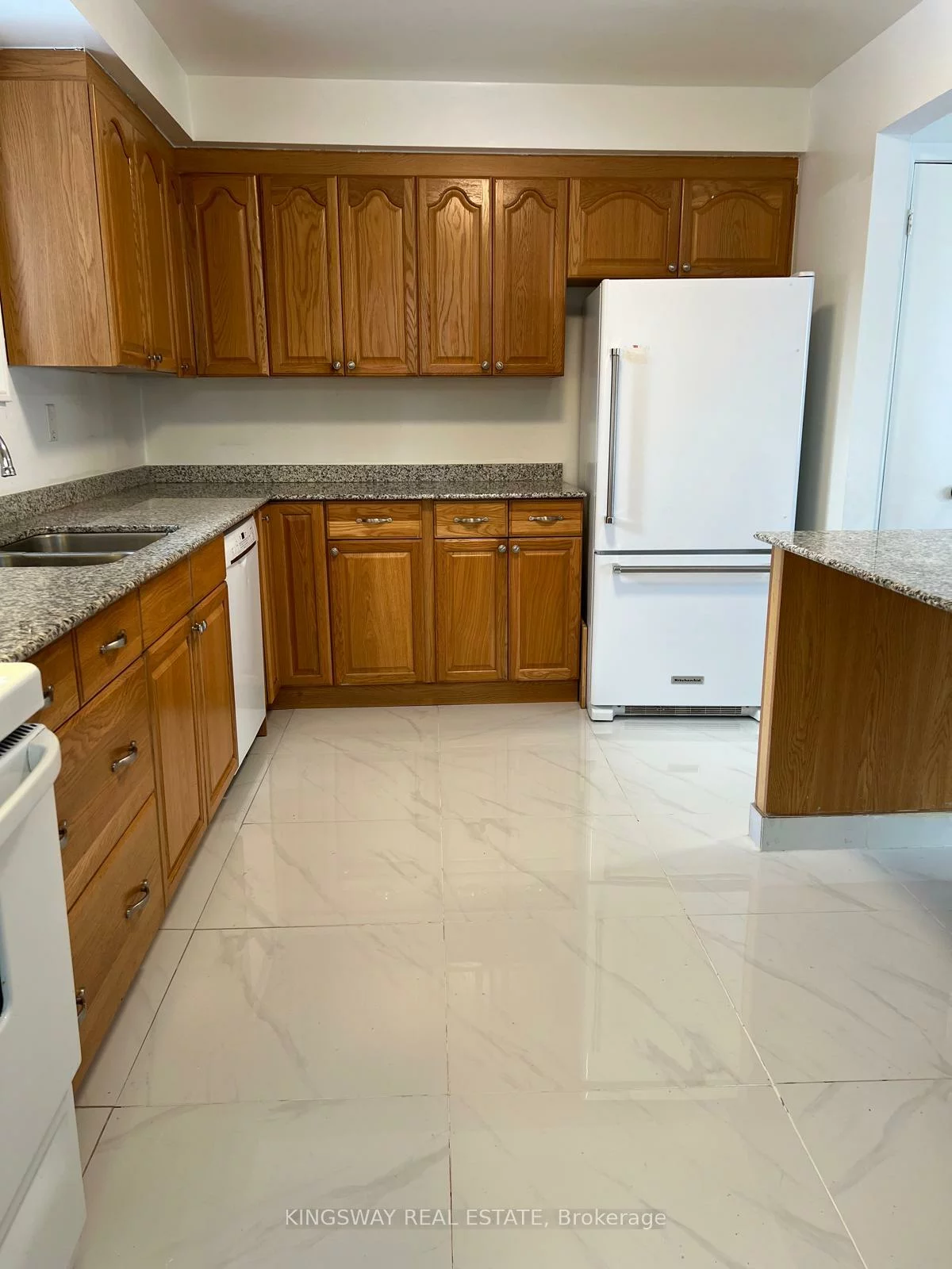 100, River, Holland Landing, East Gwillimbury