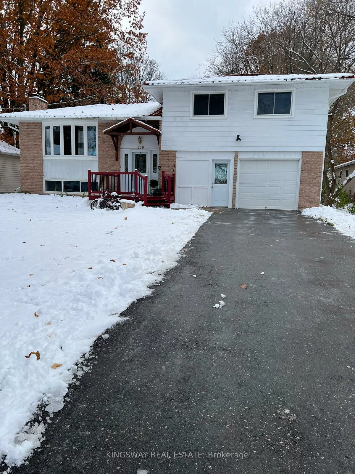 100, River, Holland Landing, East Gwillimbury