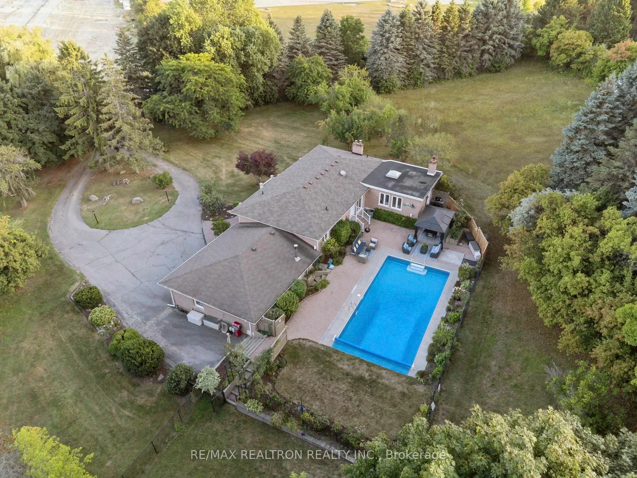668, Mount Albert, Holland Landing, East Gwillimbury