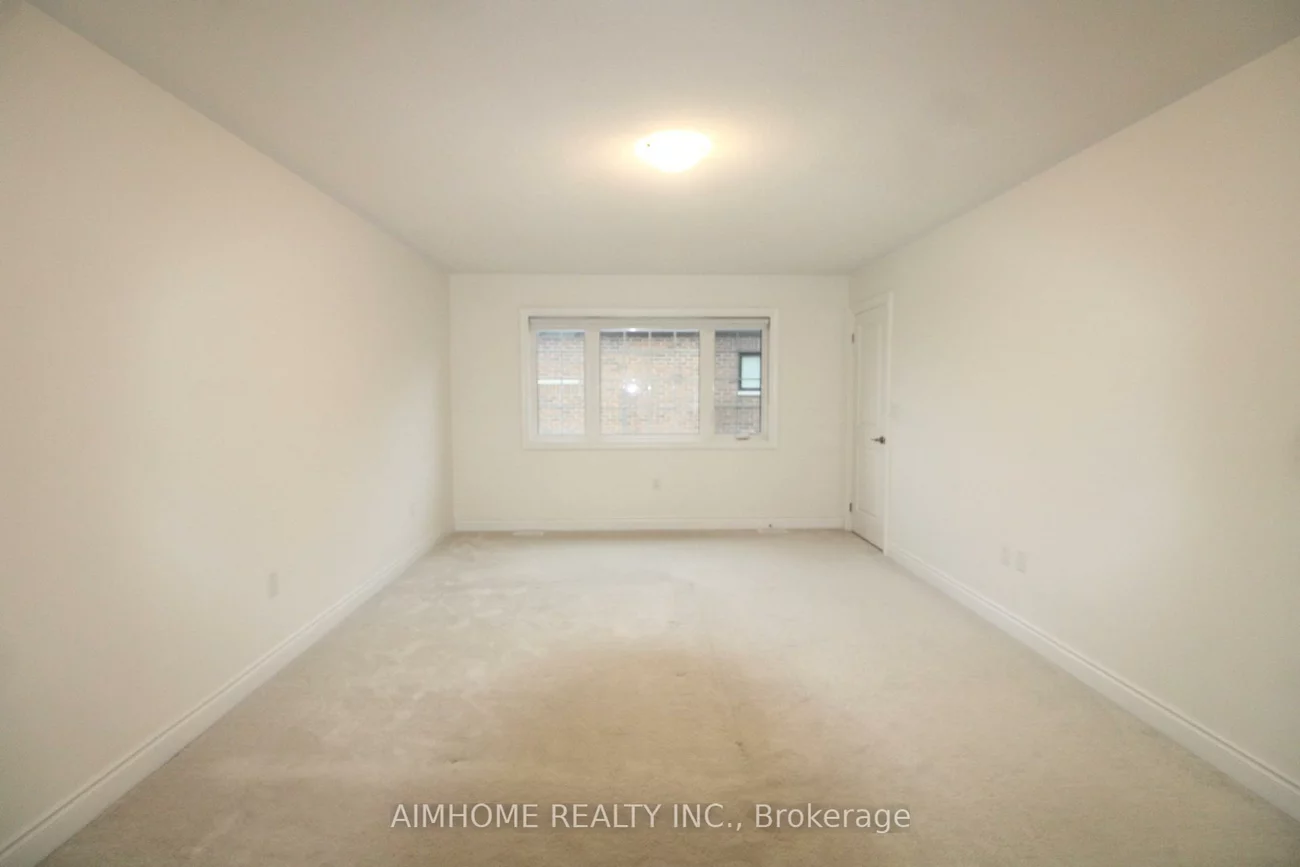 3, Terrain, Holland Landing, East Gwillimbury