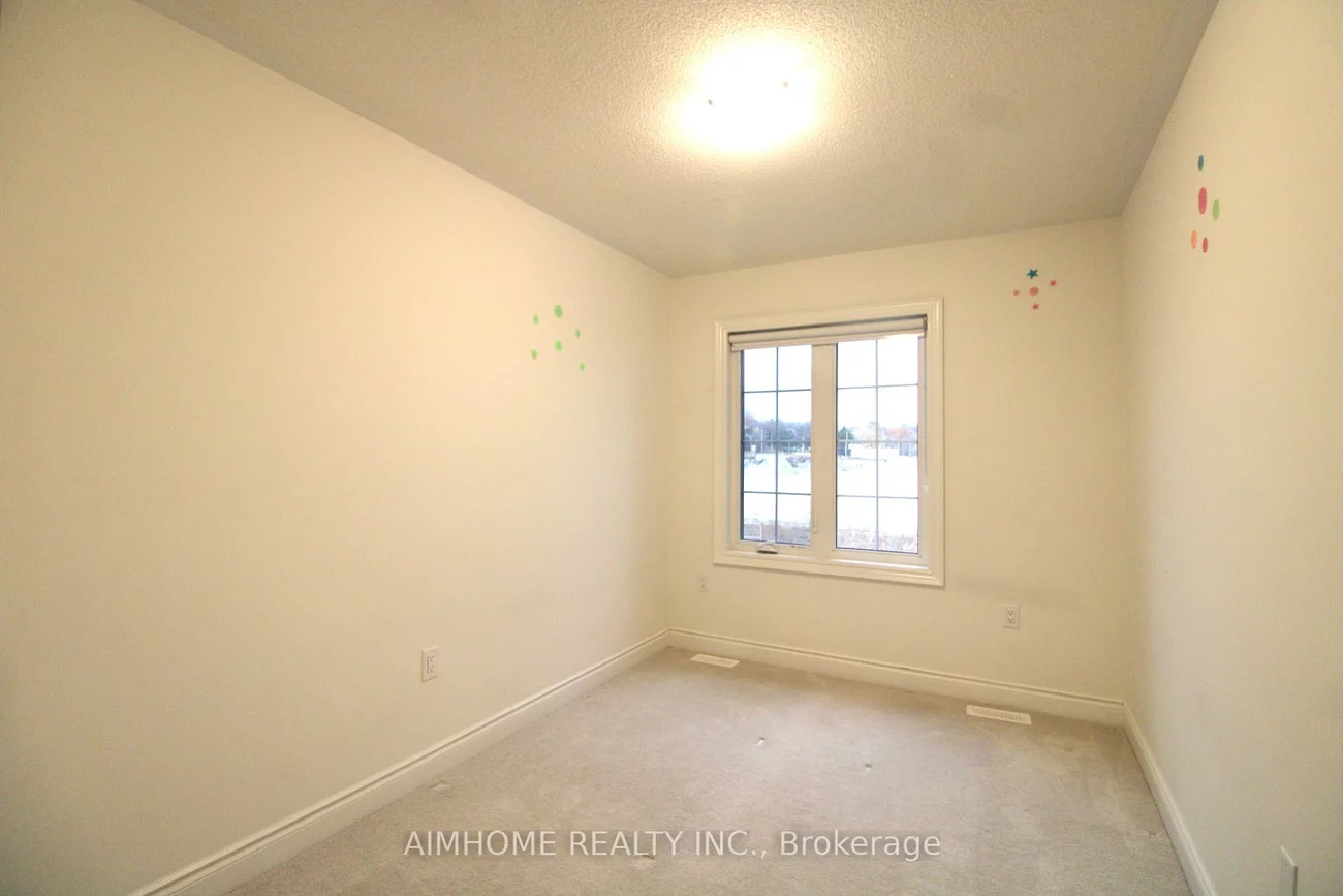 3, Terrain, Holland Landing, East Gwillimbury