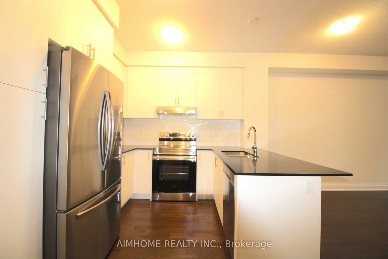 3, Terrain, Holland Landing, East Gwillimbury