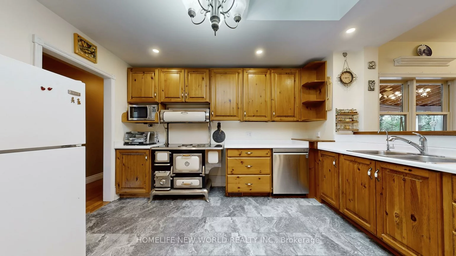 18770, Leslie, Sharon, East Gwillimbury