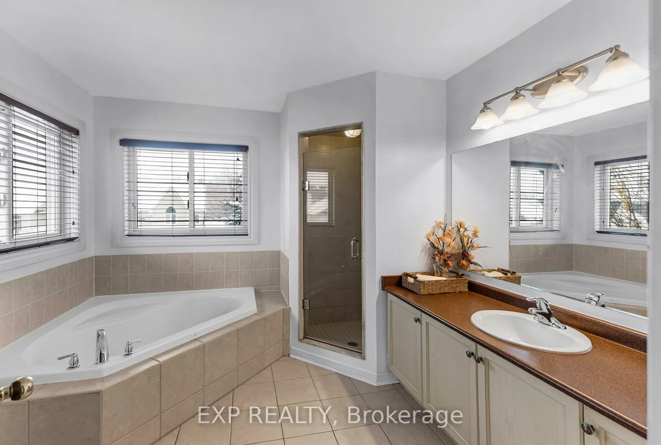 35, Viscount, Mt Albert, East Gwillimbury