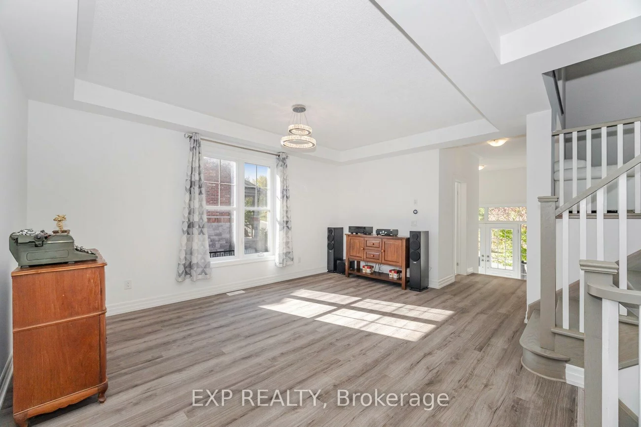 33, Charlotte Abby, Holland Landing, East Gwillimbury