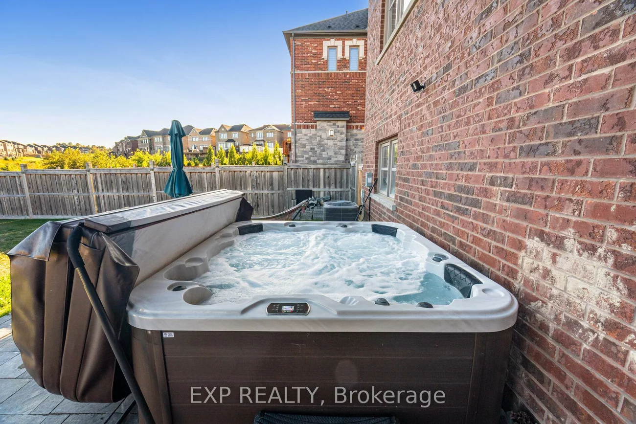 33, Charlotte Abby, Holland Landing, East Gwillimbury