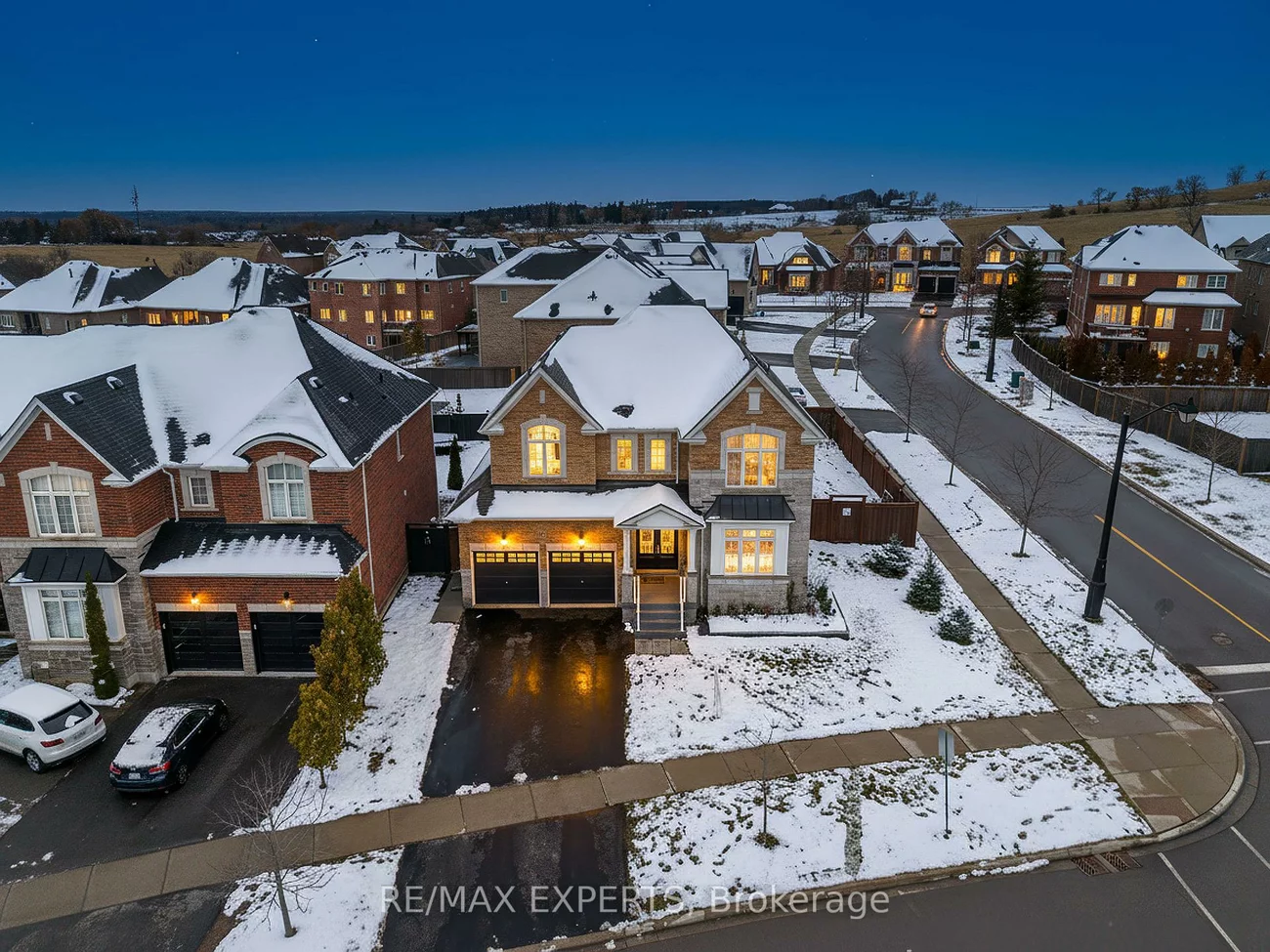 16, Vivian Creek, Mt Albert, East Gwillimbury