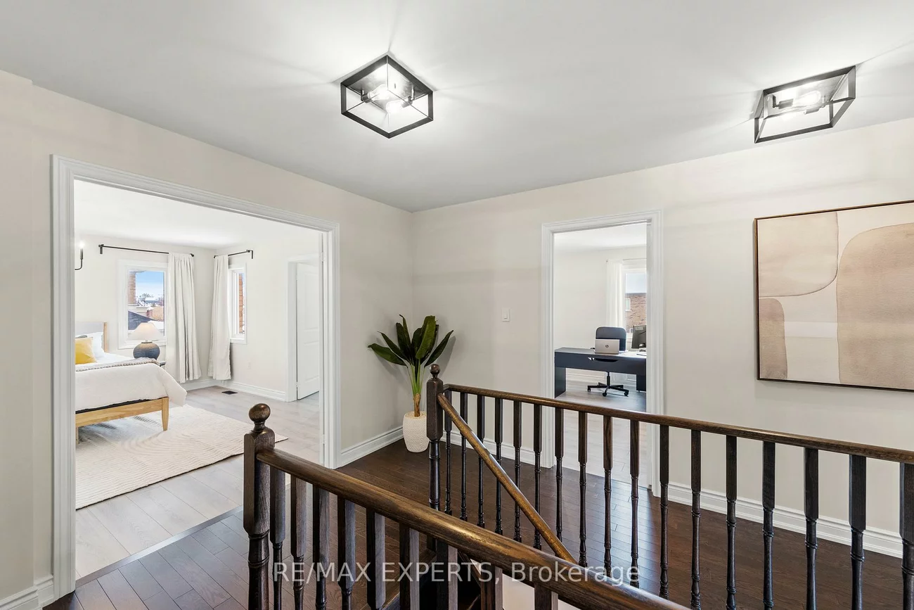 16, Vivian Creek, Mt Albert, East Gwillimbury