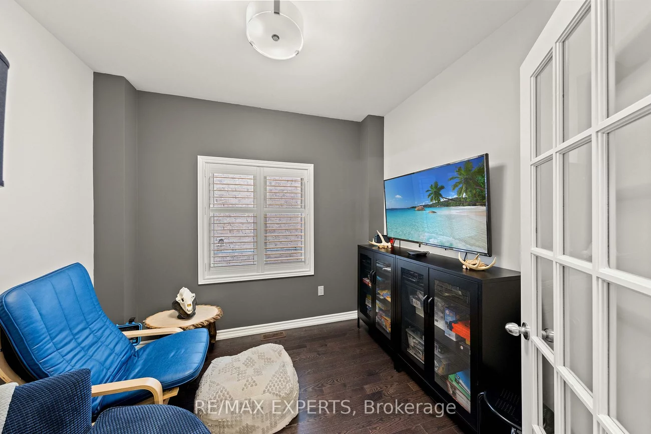 48, Manor Glen, Mt Albert, East Gwillimbury