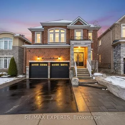 48, Manor Glen, Mt Albert, East Gwillimbury