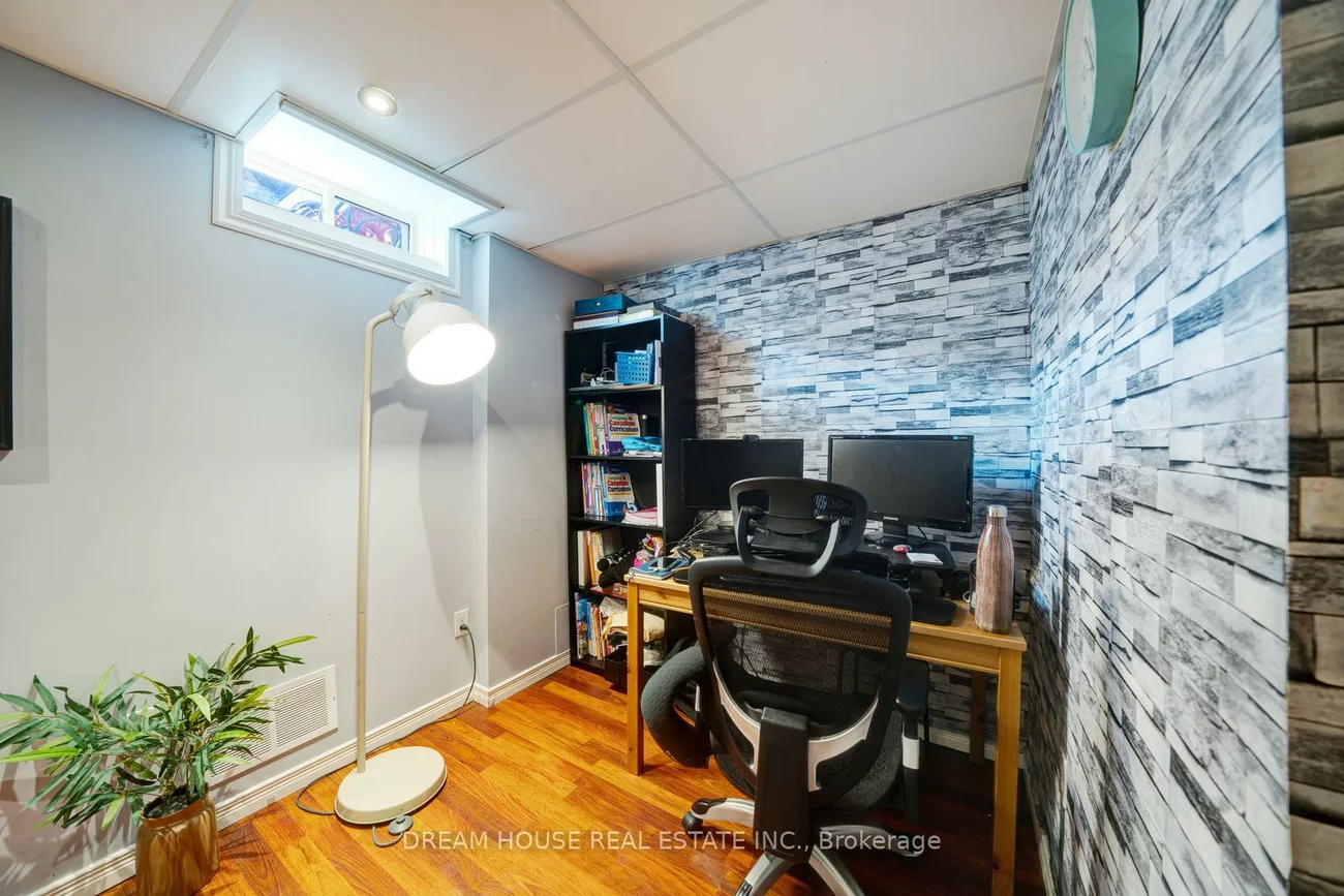 417, King, Mt Albert, East Gwillimbury