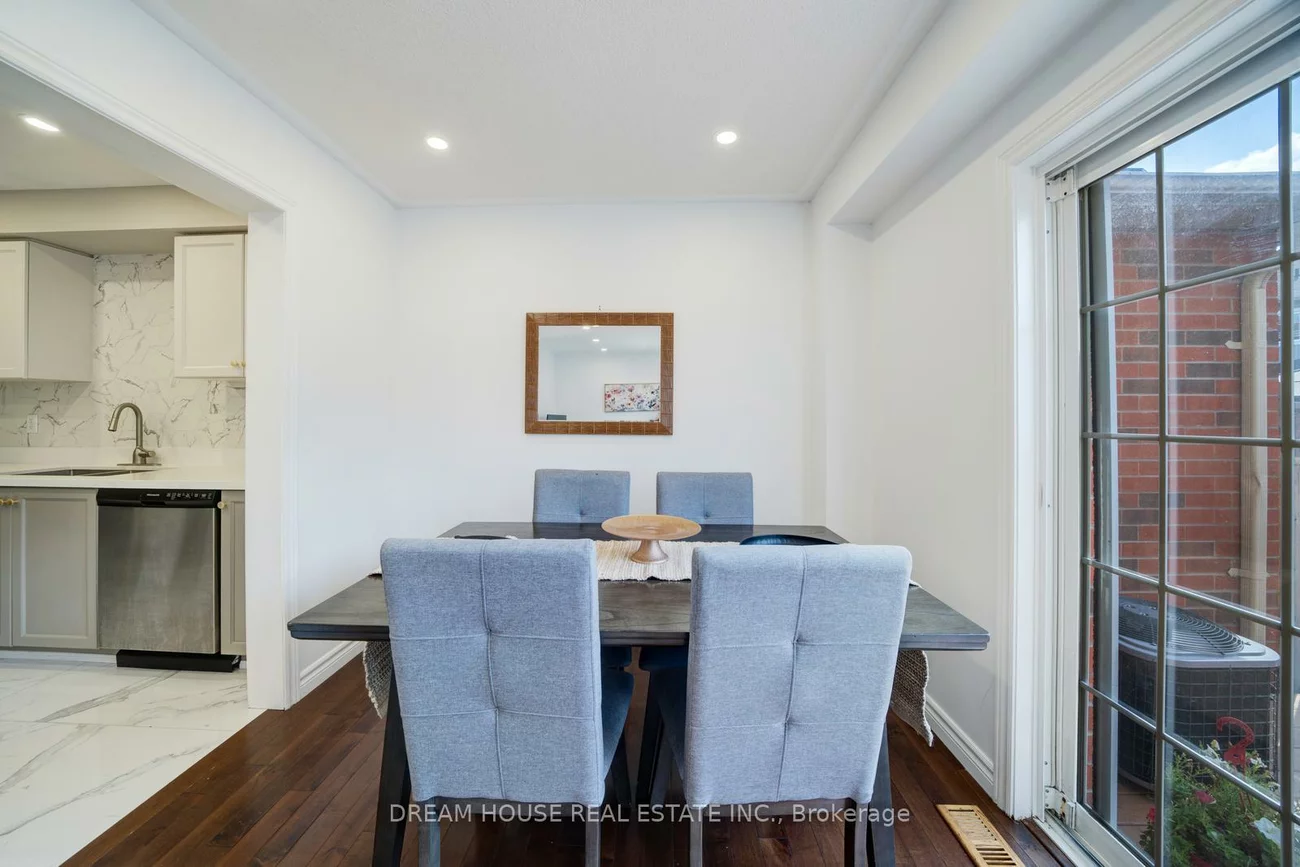 417, King, Mt Albert, East Gwillimbury