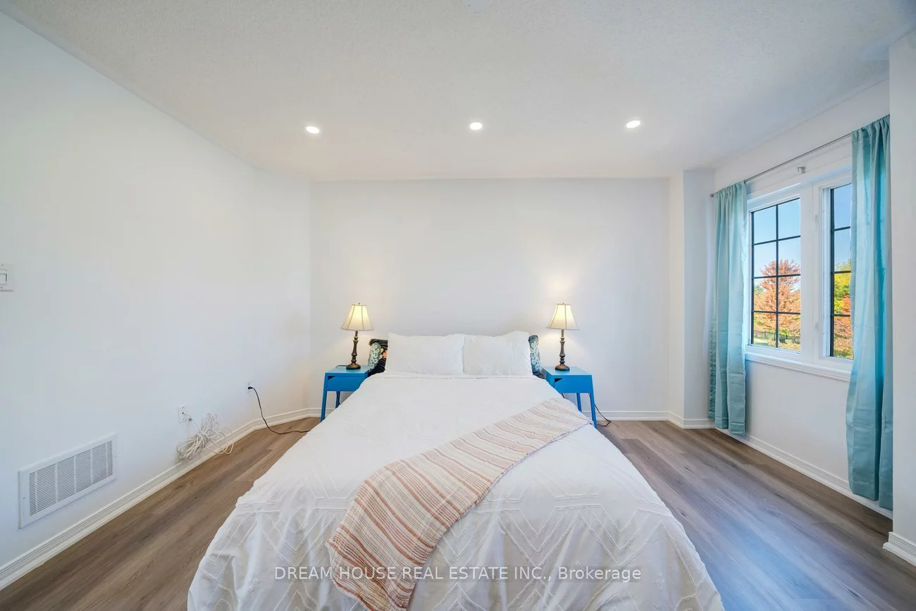 417, King, Mt Albert, East Gwillimbury