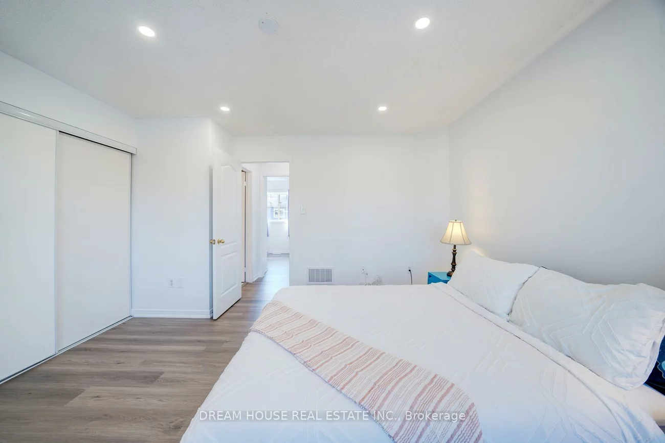 417, King, Mt Albert, East Gwillimbury