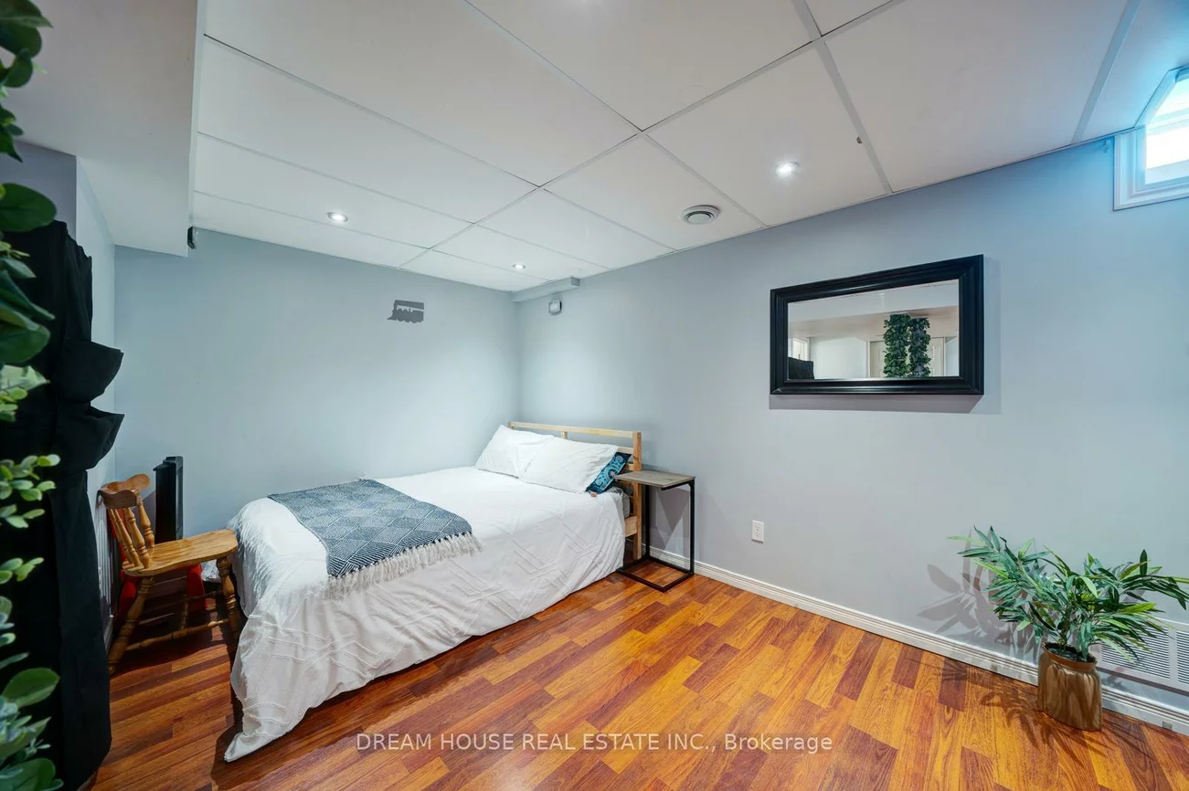 417, King, Mt Albert, East Gwillimbury