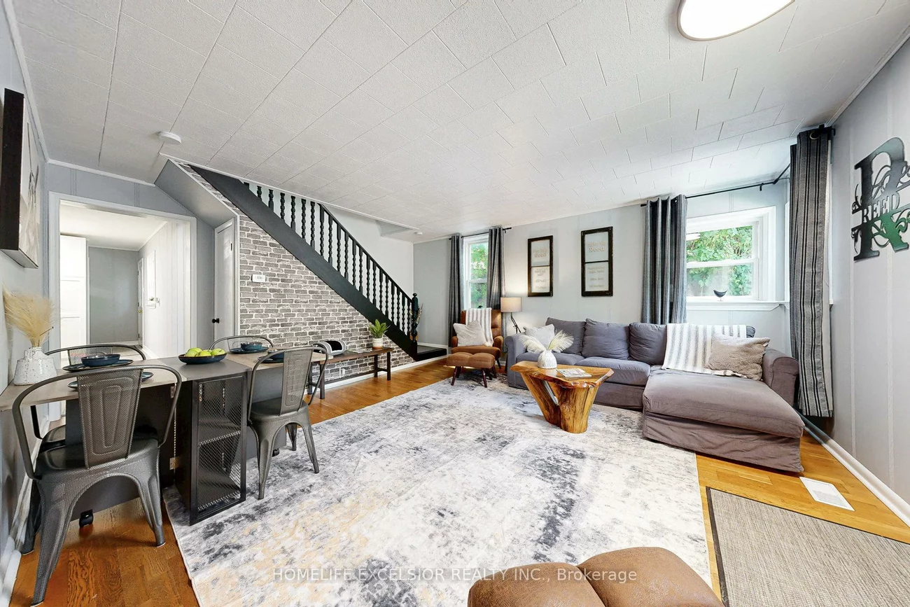 19043, Centre, Mt Albert, East Gwillimbury