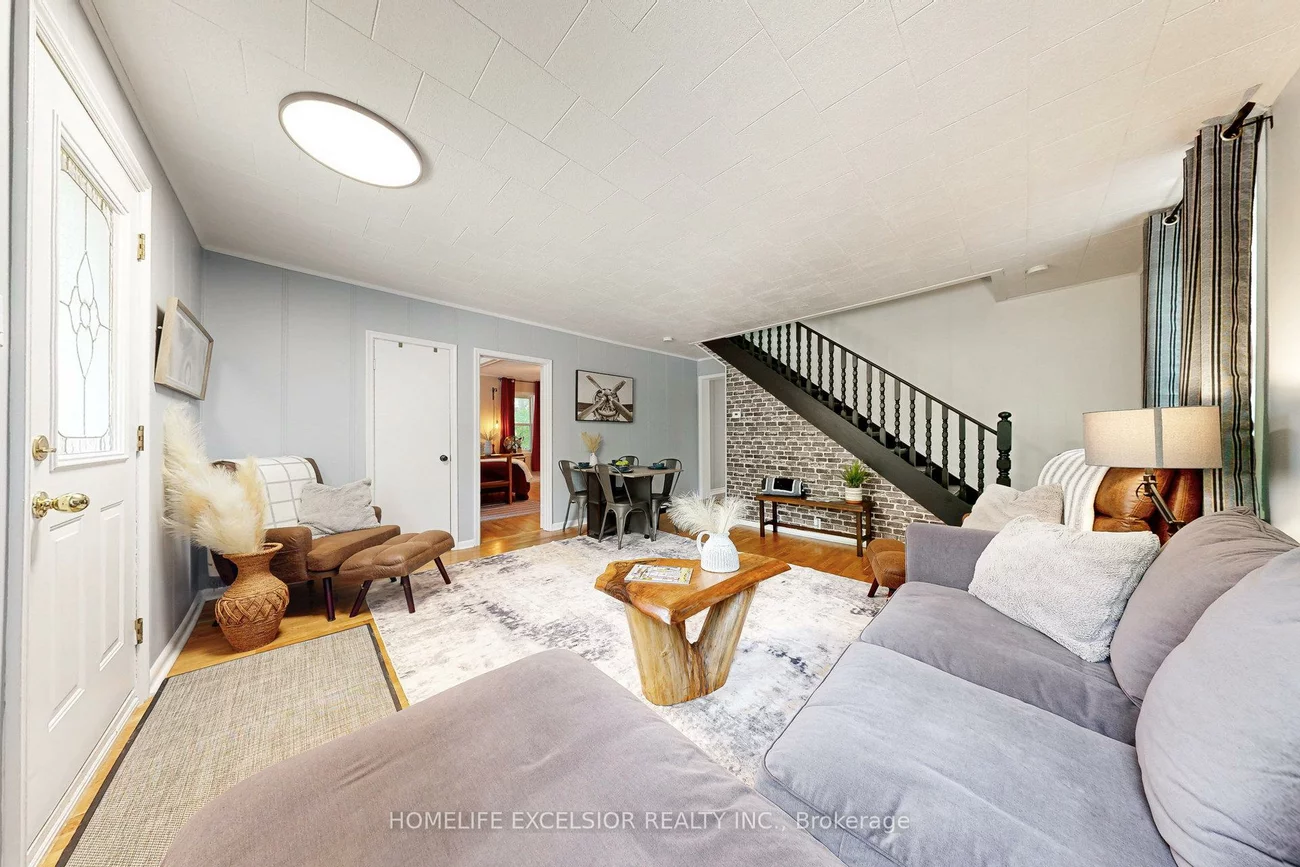 19043, Centre, Mt Albert, East Gwillimbury