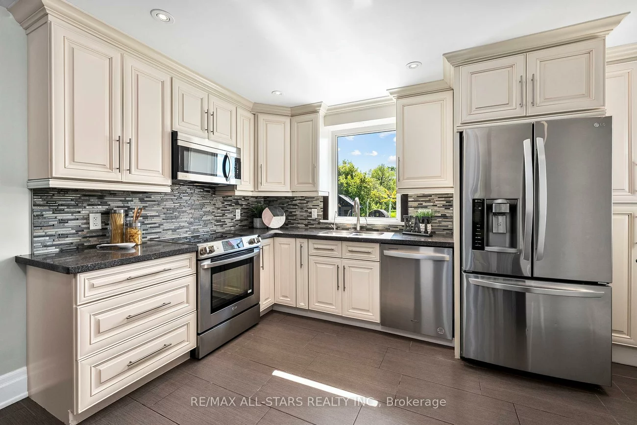 21002, Leslie, Rural East Gwillimbury, East Gwillimbury