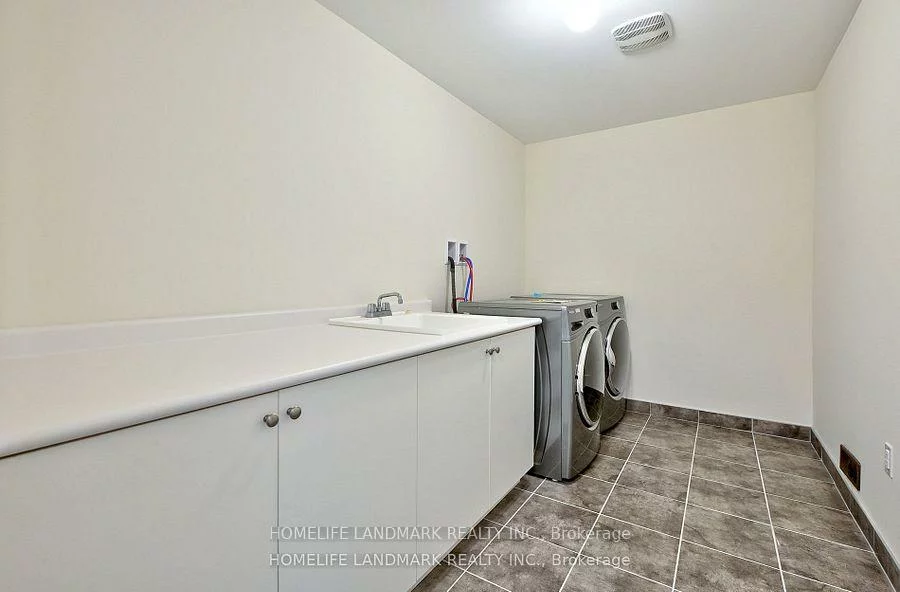 99, Beckett, Holland Landing, East Gwillimbury