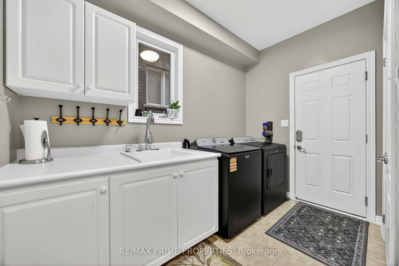 16, Don Rose, Mt Albert, East Gwillimbury