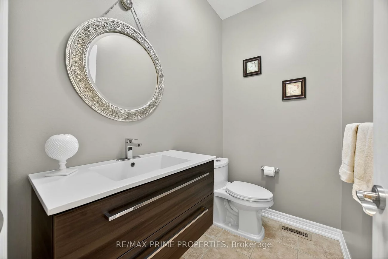 16, Don Rose, Mt Albert, East Gwillimbury