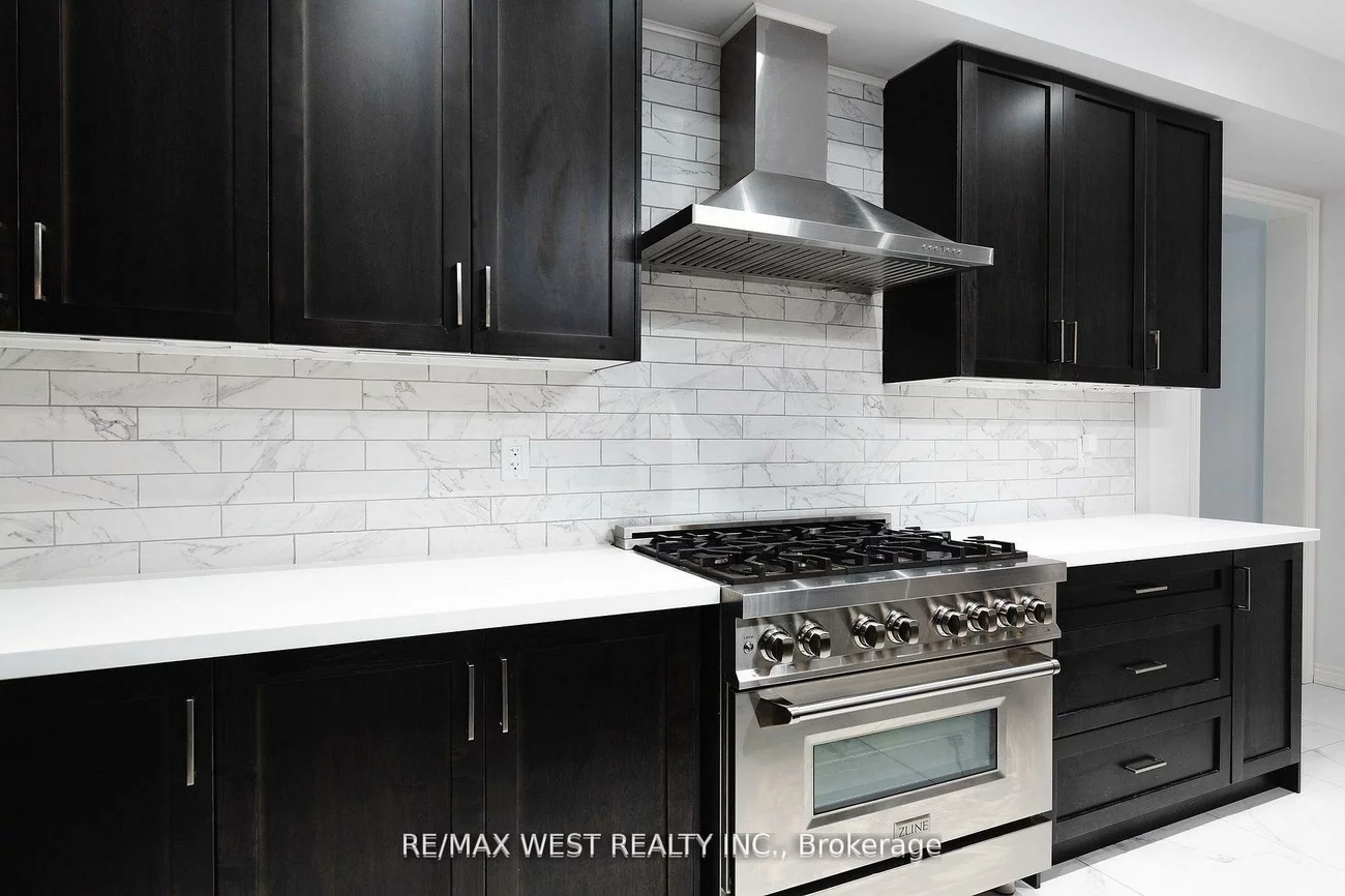 31, Frederick Taylor, Mt Albert, East Gwillimbury