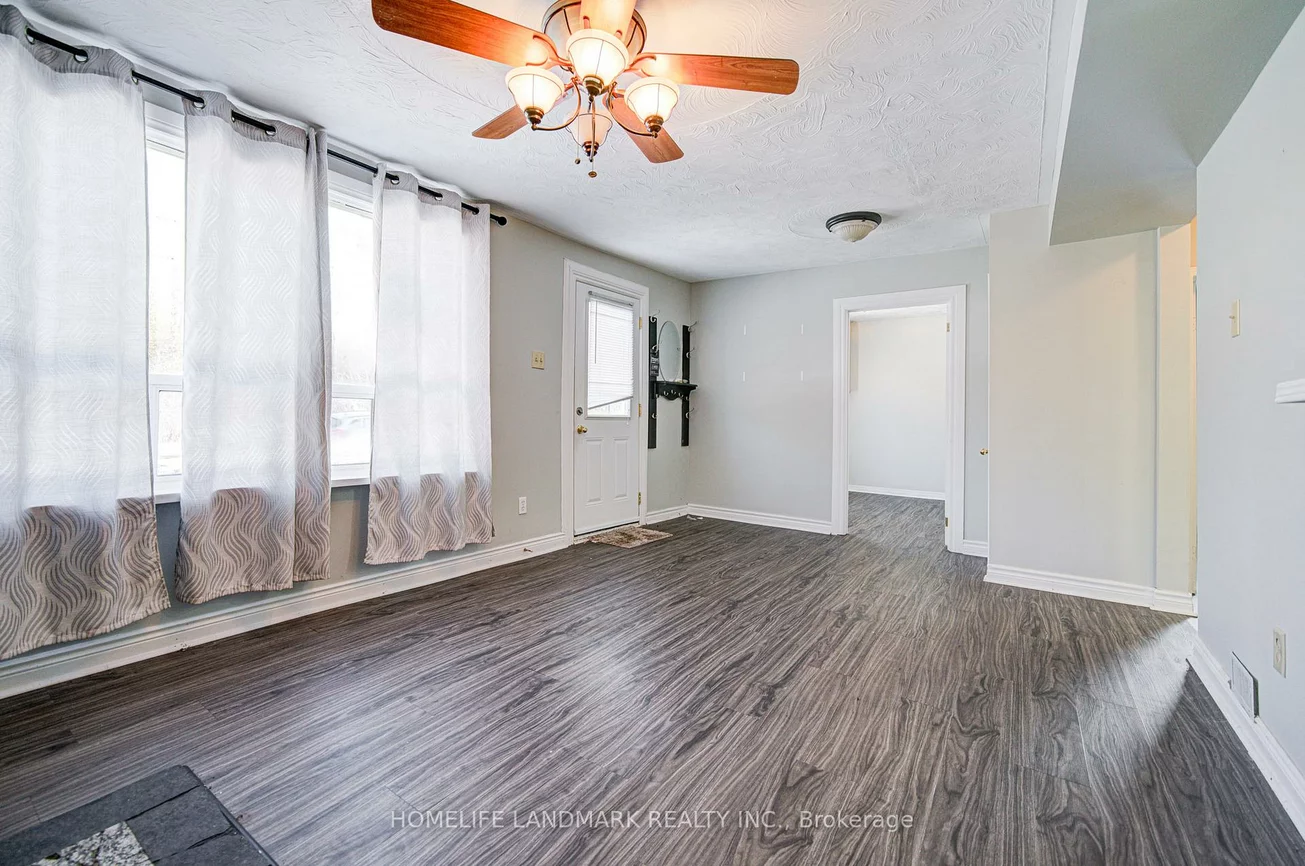 21654, Warden, Rural East Gwillimbury, East Gwillimbury