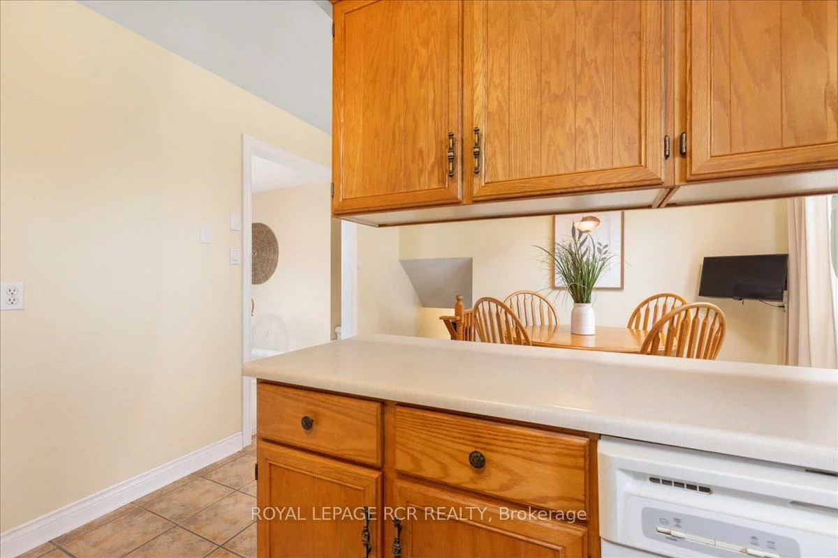 130, Peter, Holland Landing, East Gwillimbury