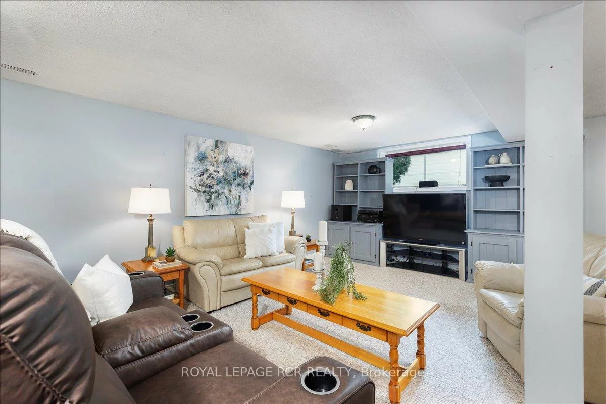 130, Peter, Holland Landing, East Gwillimbury