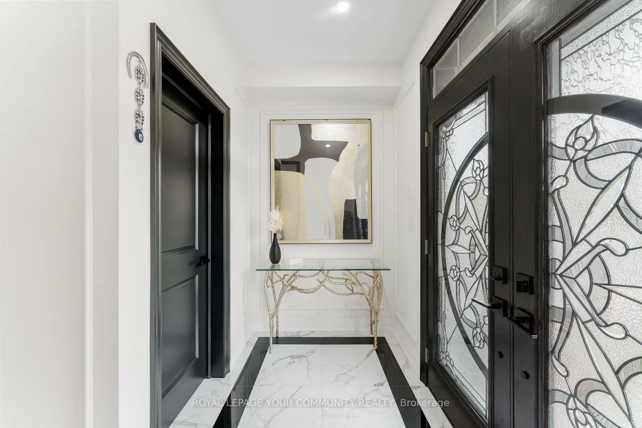 1, Byblos, Holland Landing, East Gwillimbury