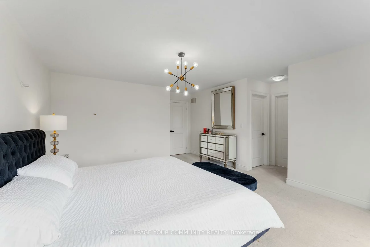 1, Byblos, Holland Landing, East Gwillimbury