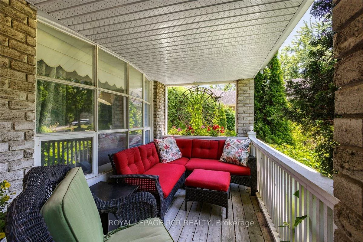 55, Valley Mills, Mt Albert, East Gwillimbury