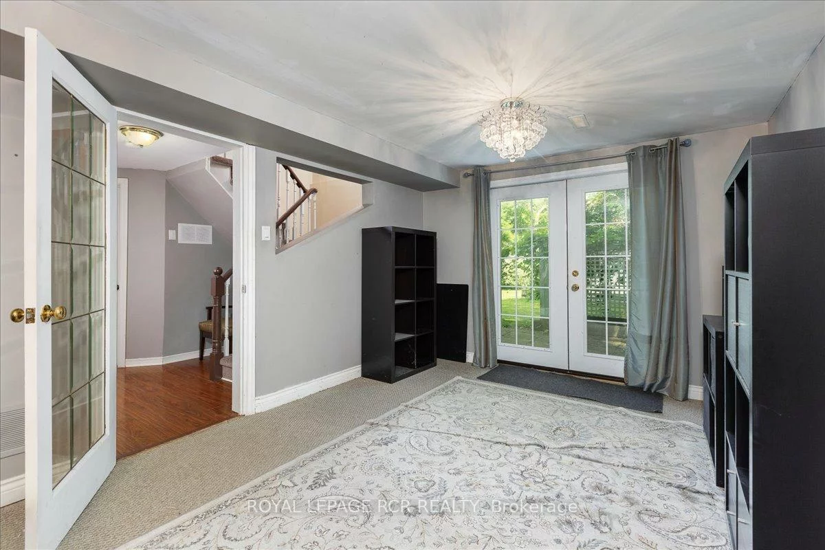 55, Valley Mills, Mt Albert, East Gwillimbury