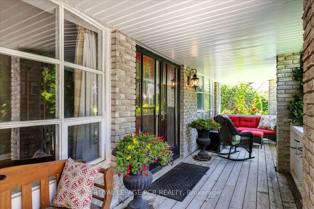 55, Valley Mills, Mt Albert, East Gwillimbury