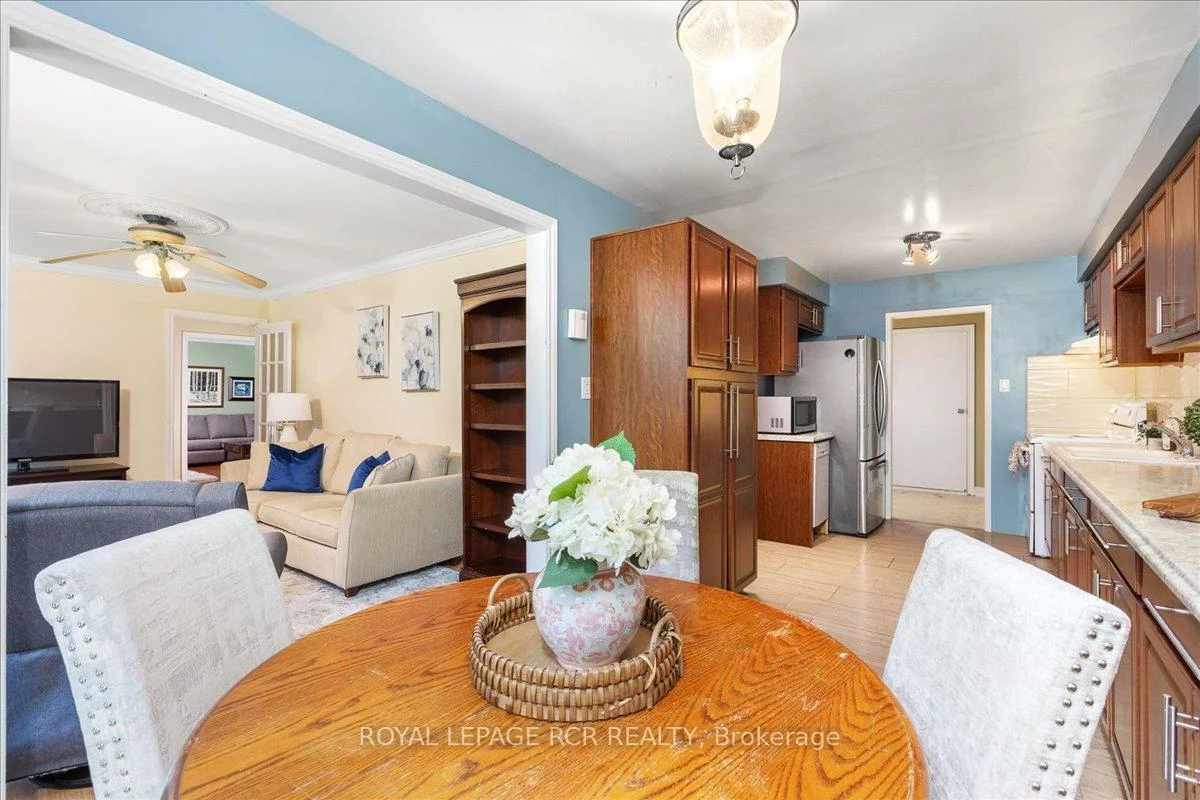 55, Valley Mills, Mt Albert, East Gwillimbury