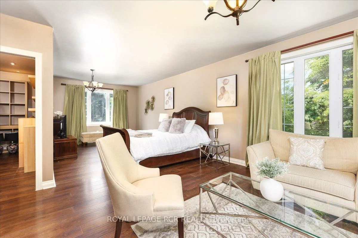 55, Valley Mills, Mt Albert, East Gwillimbury