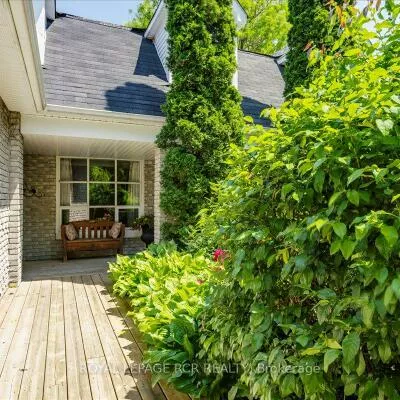 55, Valley Mills, Mt Albert, East Gwillimbury