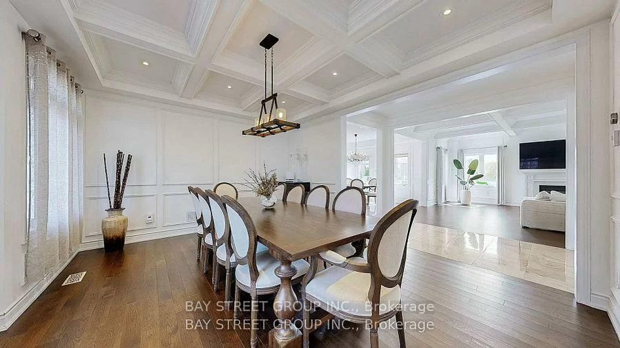 71, Manor Glen, Mt Albert, East Gwillimbury