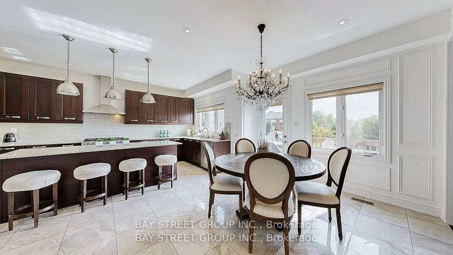 71, Manor Glen, Mt Albert, East Gwillimbury